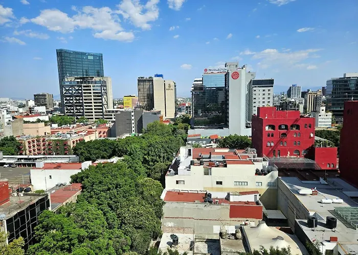 Zona Rosa, Amberes 33 * México DF